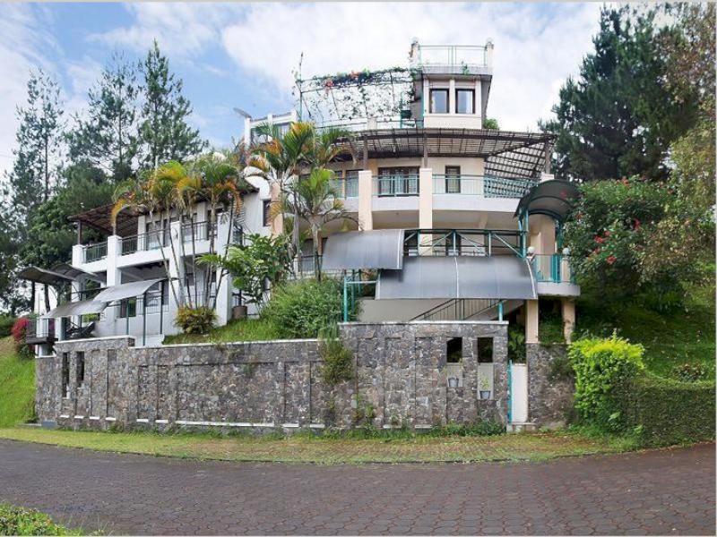 Villa Gerbera II Lembang Parongpong Buitenkant foto